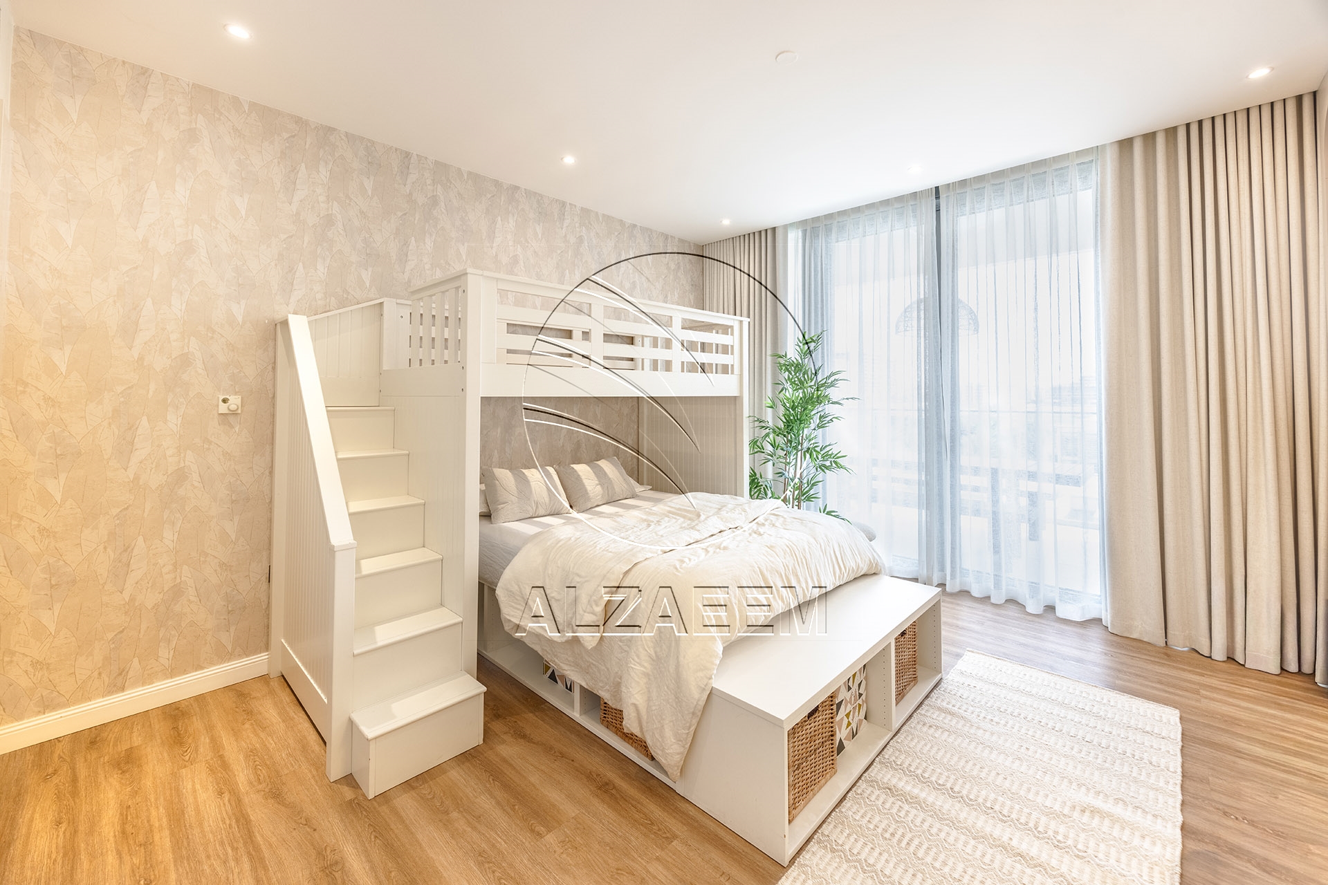 VACANT! 4BR Penthouse | Luxury Living
