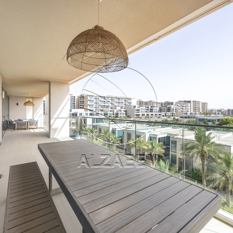 VACANT! 4BR Penthouse | Luxury Living