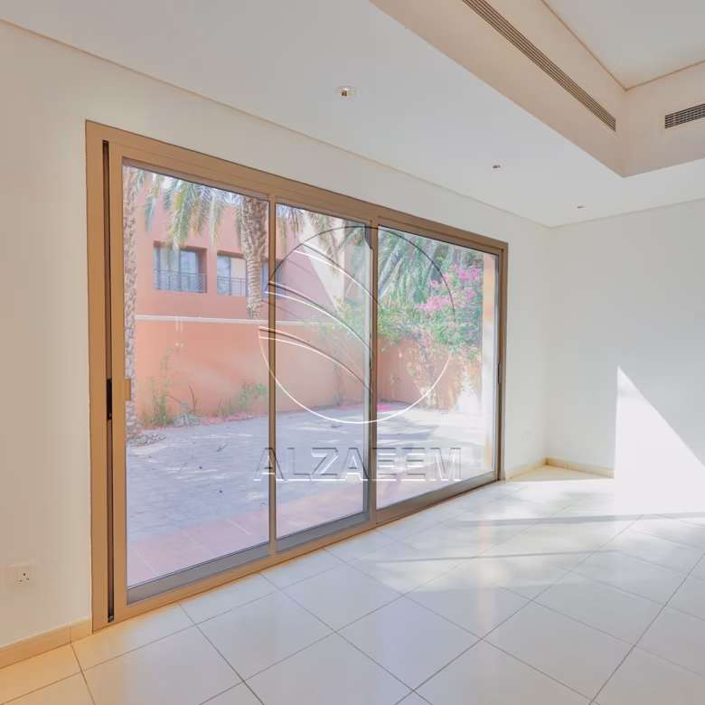 √Prime Location | UPCOMING | Private Garden√