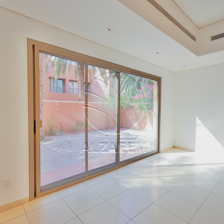 √Prime Location | UPCOMING | Private Garden√