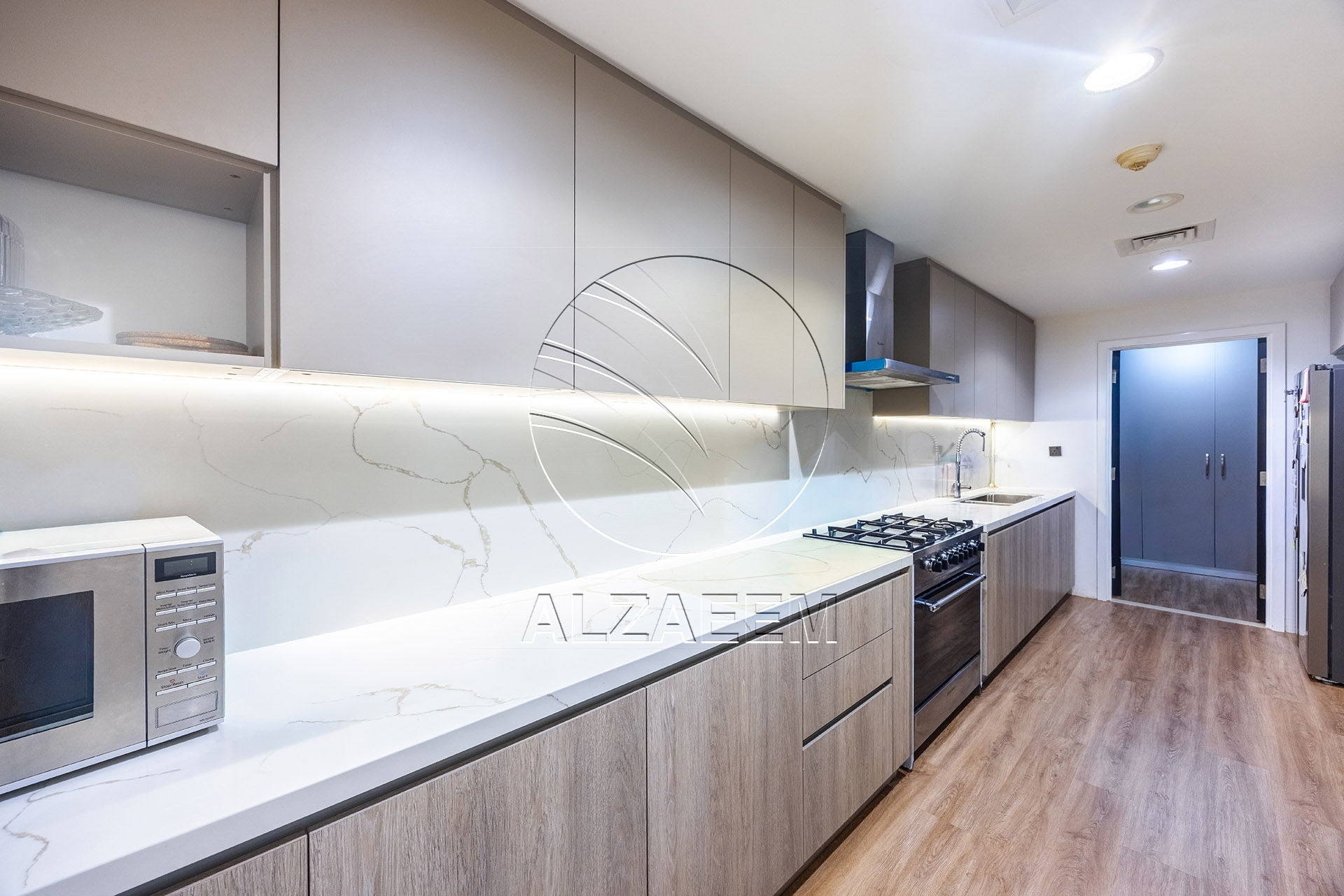 VACANT! 4BR Penthouse | Luxury Living