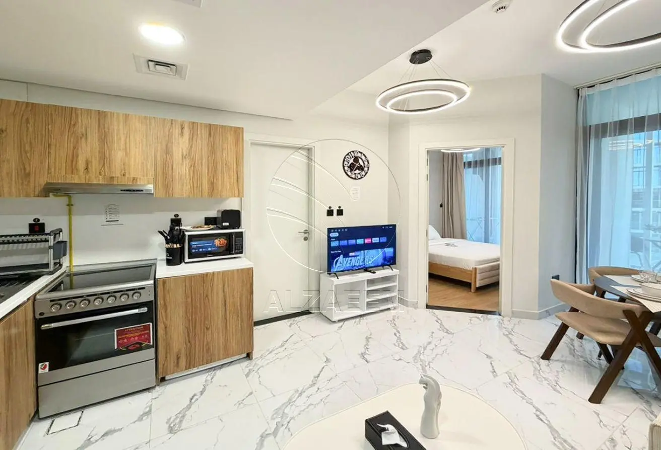 Fully Furnished | 4 Payments | Pool + City Views