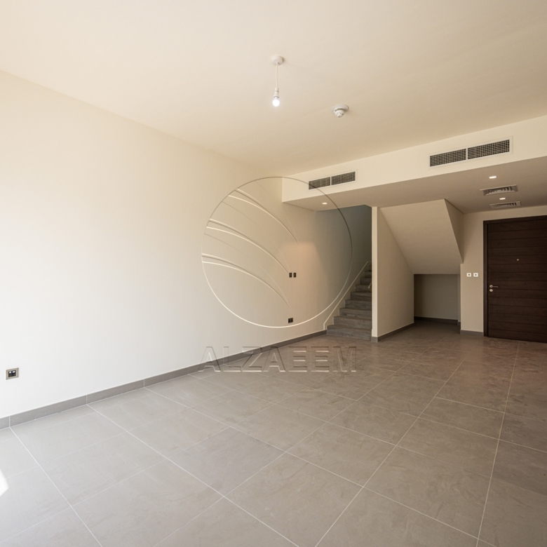 VACANT 3BR TH | Prime Location | NEW Family Home!