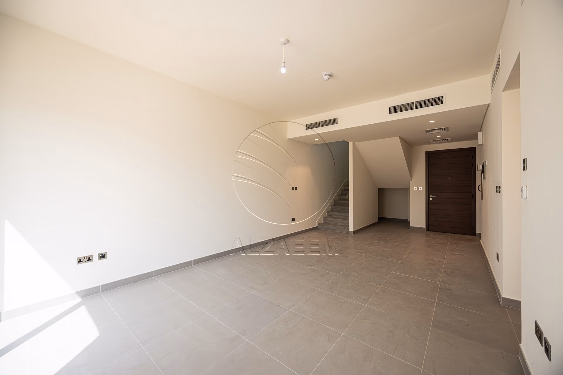VACANT 3BR TH | Prime Location | NEW Family Home!