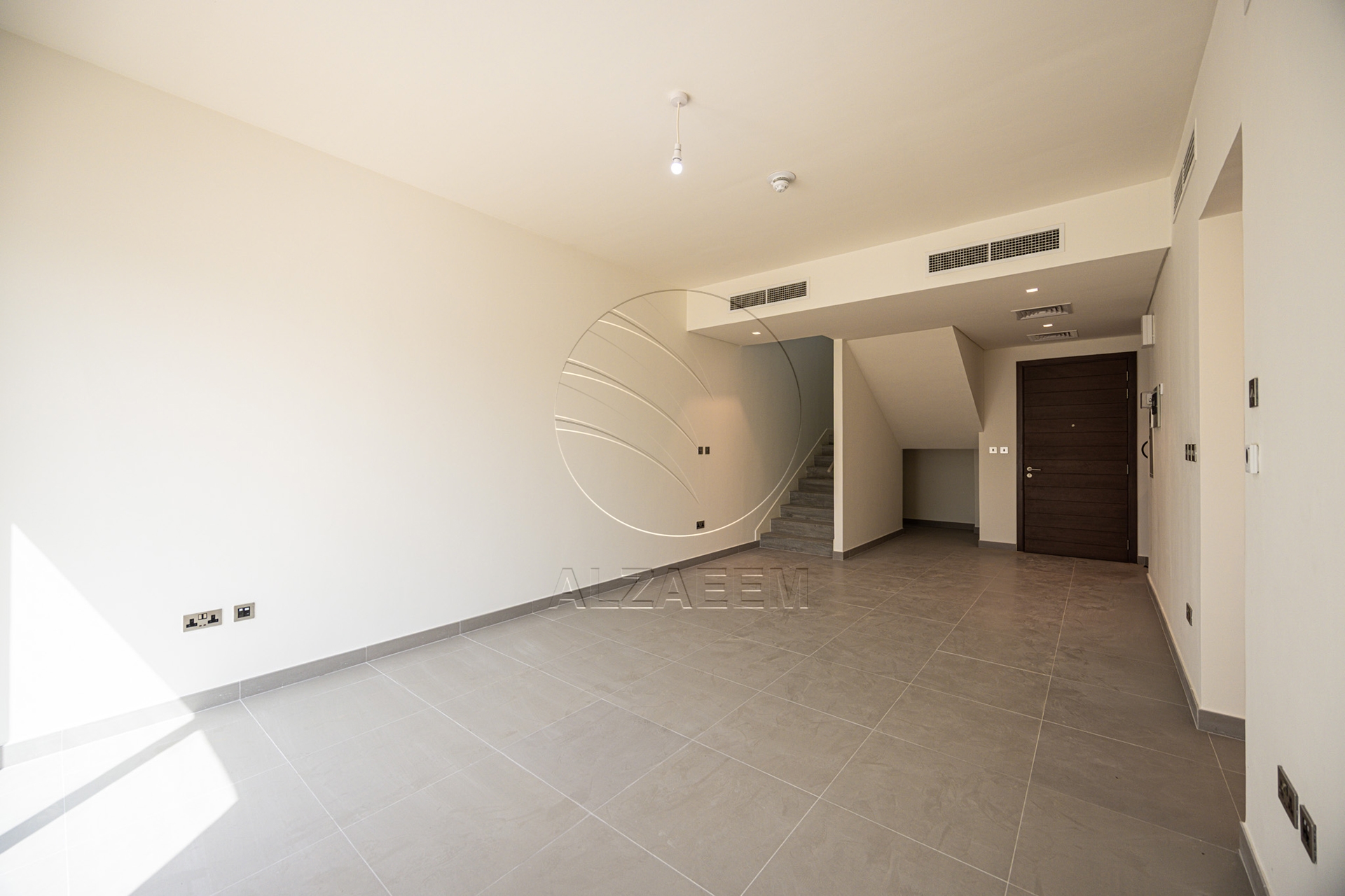 VACANT 3BR TH | Prime Location | NEW Family Home!