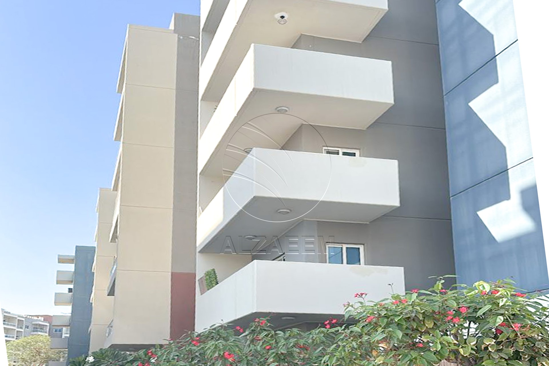 √ Furnished | VACANT | Easy Access to Amenities √