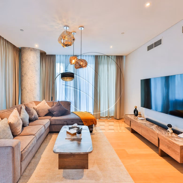 Fully Furnished | Stunning Sea View |2BR+M+Storage