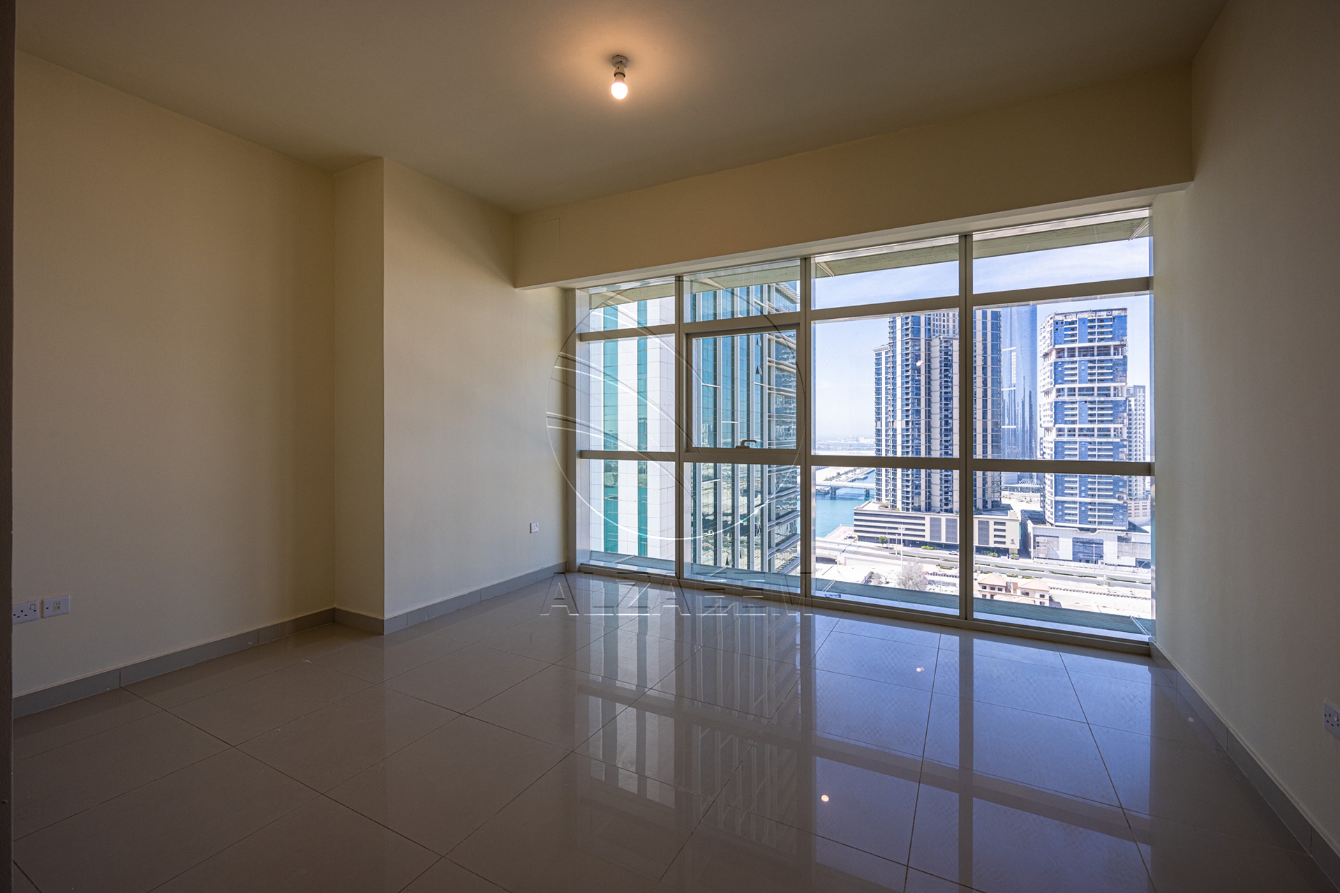 √ Exclusive | VACANT | Corner 2+S | 4 Payments √