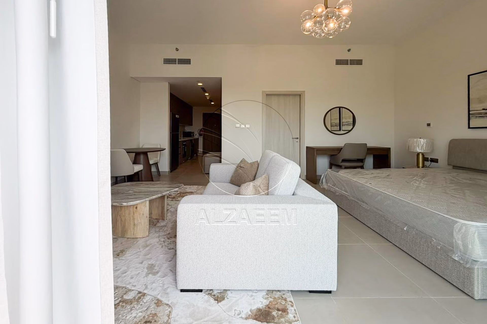 √Fully Furnished | Up to 12 Cheques | Mid Level√