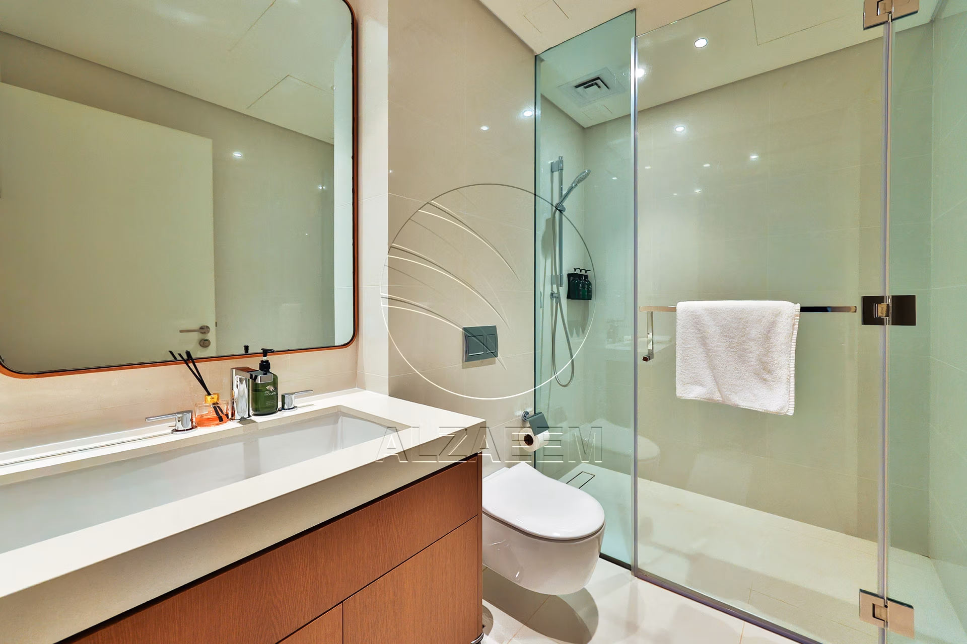 Fully Furnished | Stunning Sea View |2BR+M+Storage