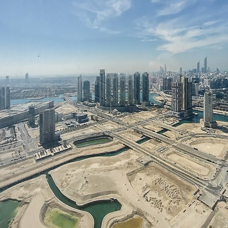 √ High-Level 2 Fitted Office Facing the Canal √