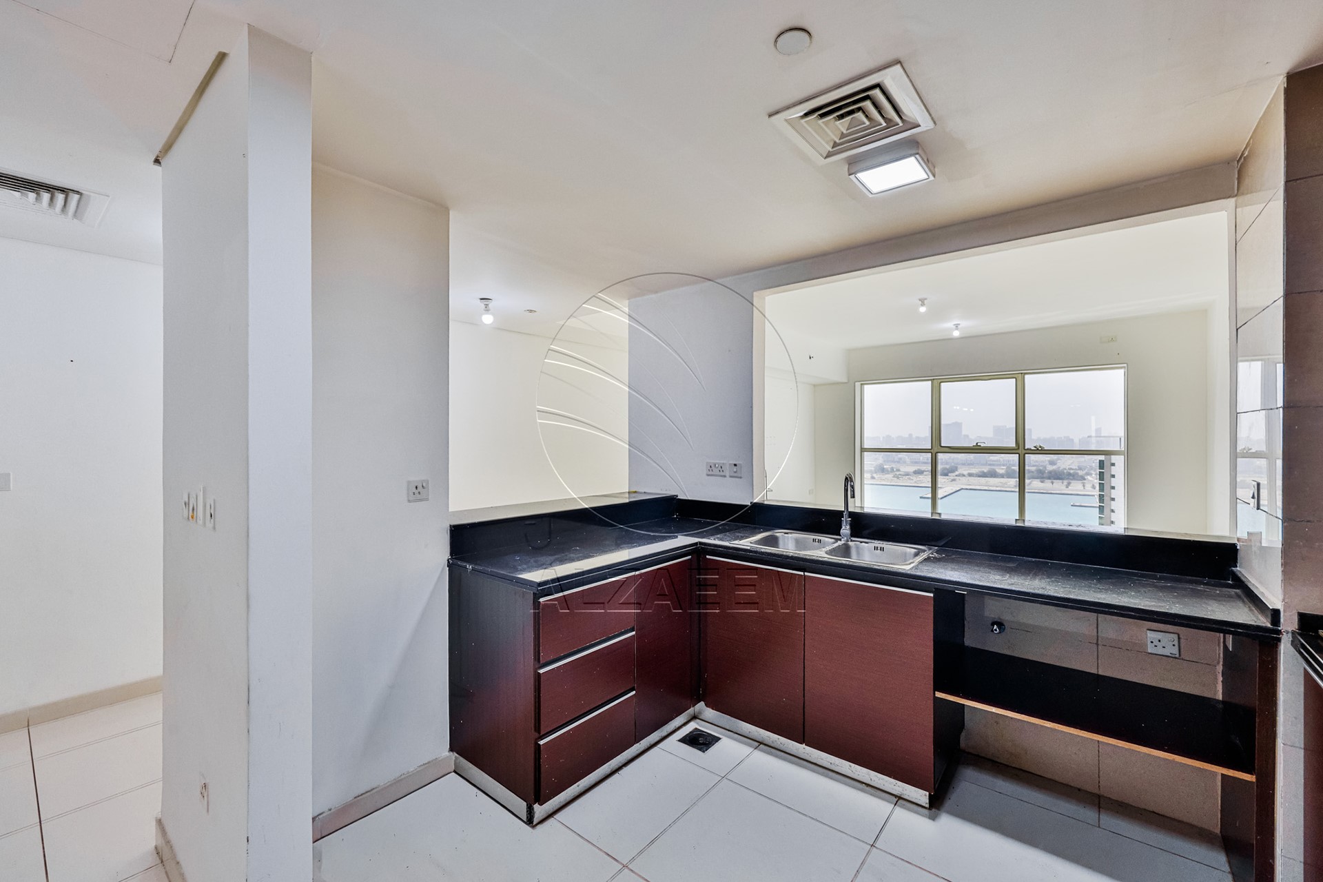 Move-in Ready | Higher Level | Sea and Urban Views