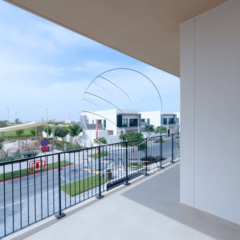 Single Row Corner | Facing Golf Course | Pool View