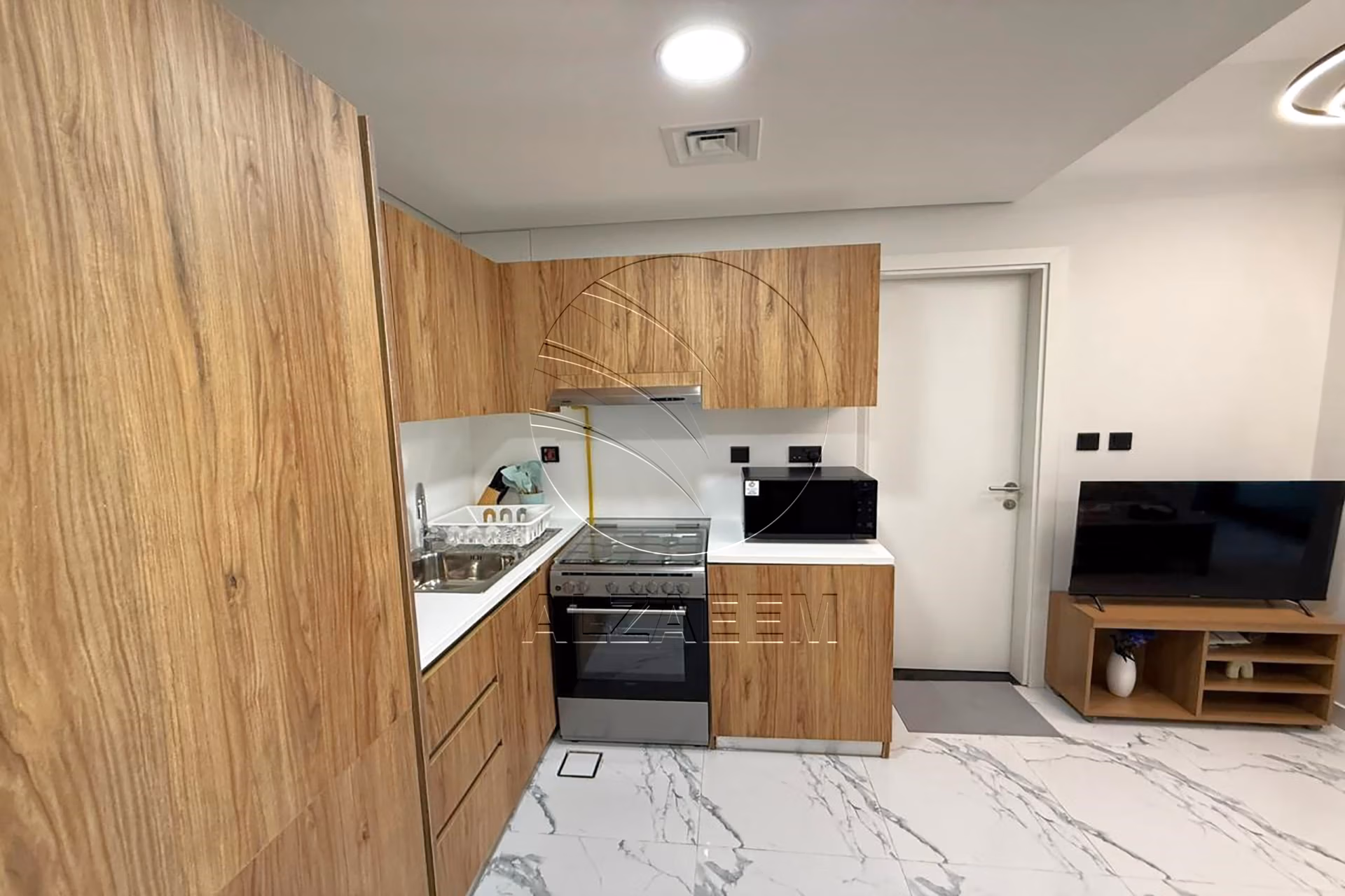 FURNISHED 1BR-Junior Apartment! Full Canal View