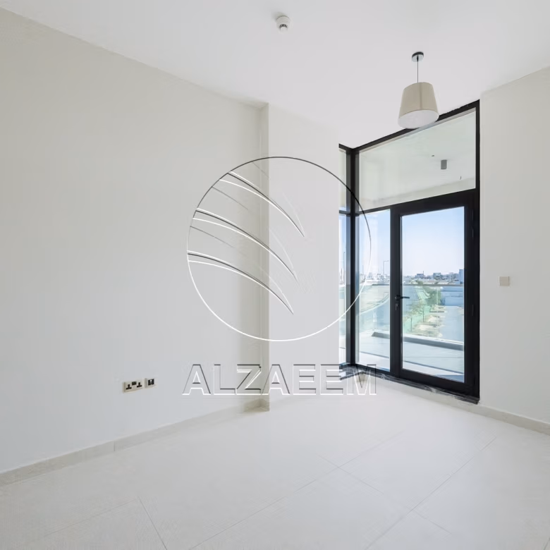 √ Move in Ready | Corner Layout | Prime Location √