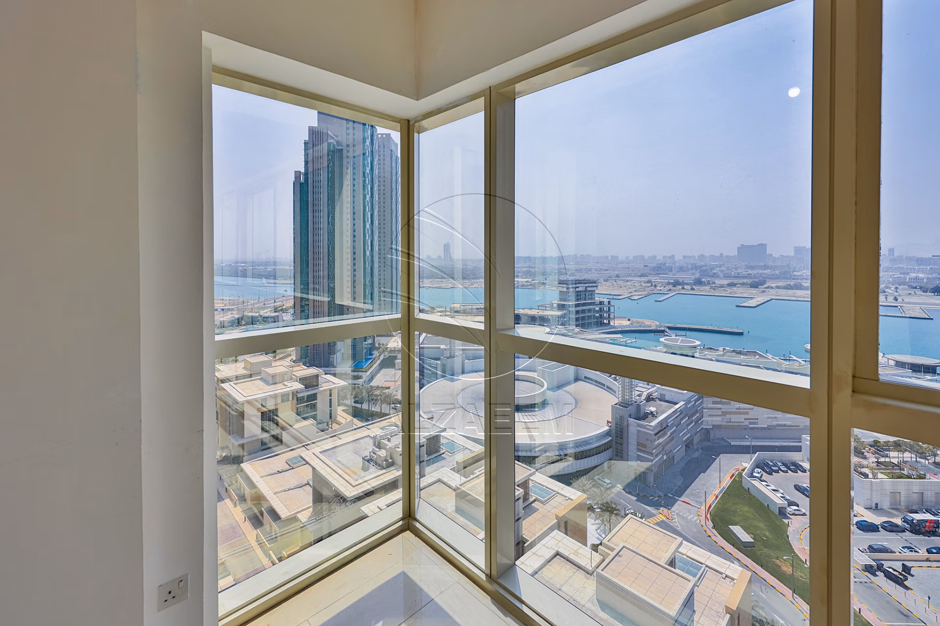 Move-in Ready | Higher Level | Sea and Urban Views