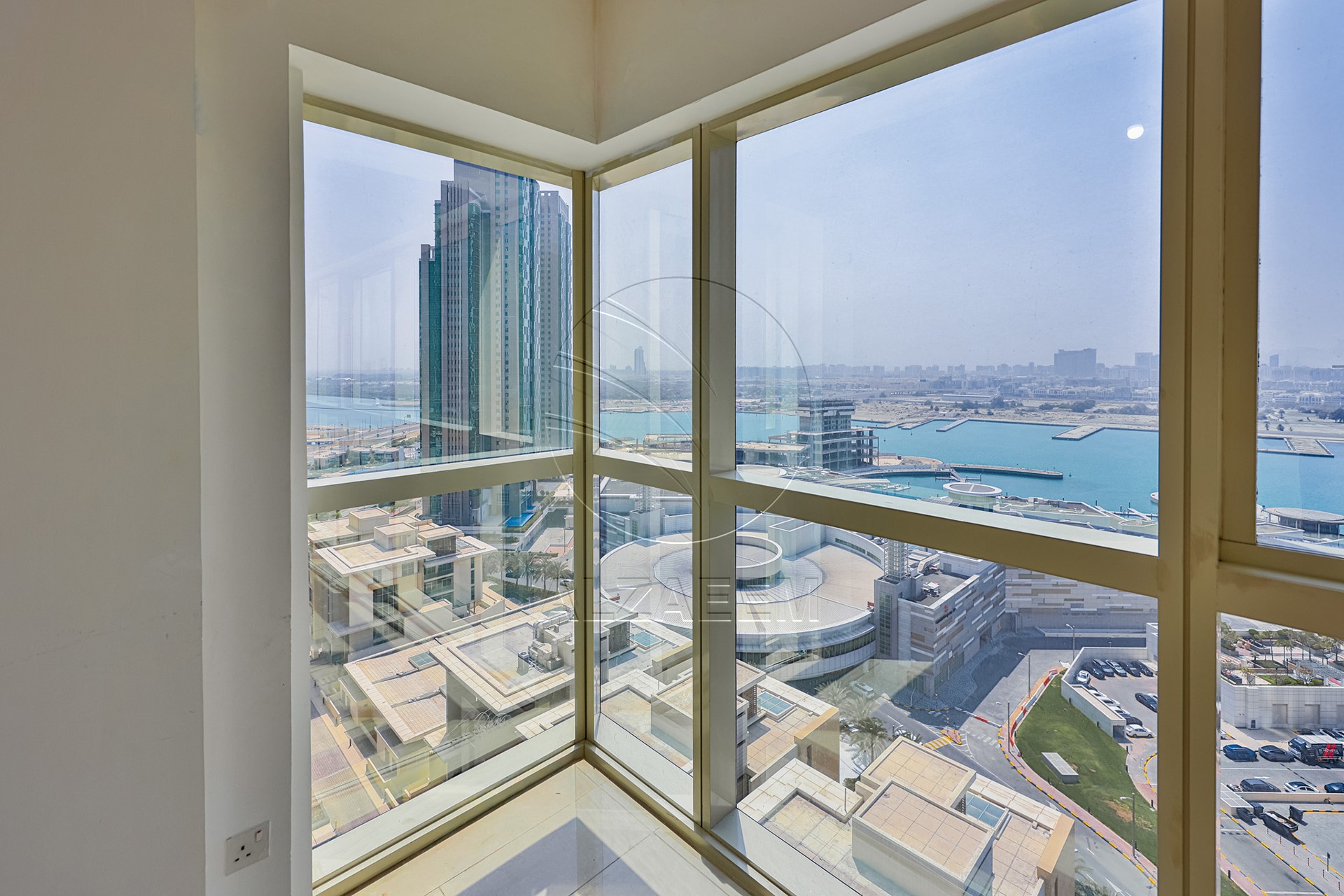 Move-in Ready | Higher Level | Sea and Urban Views