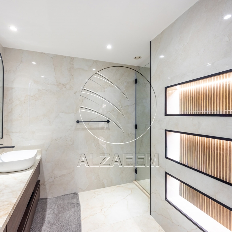 VACANT! 4BR Penthouse | Luxury Living