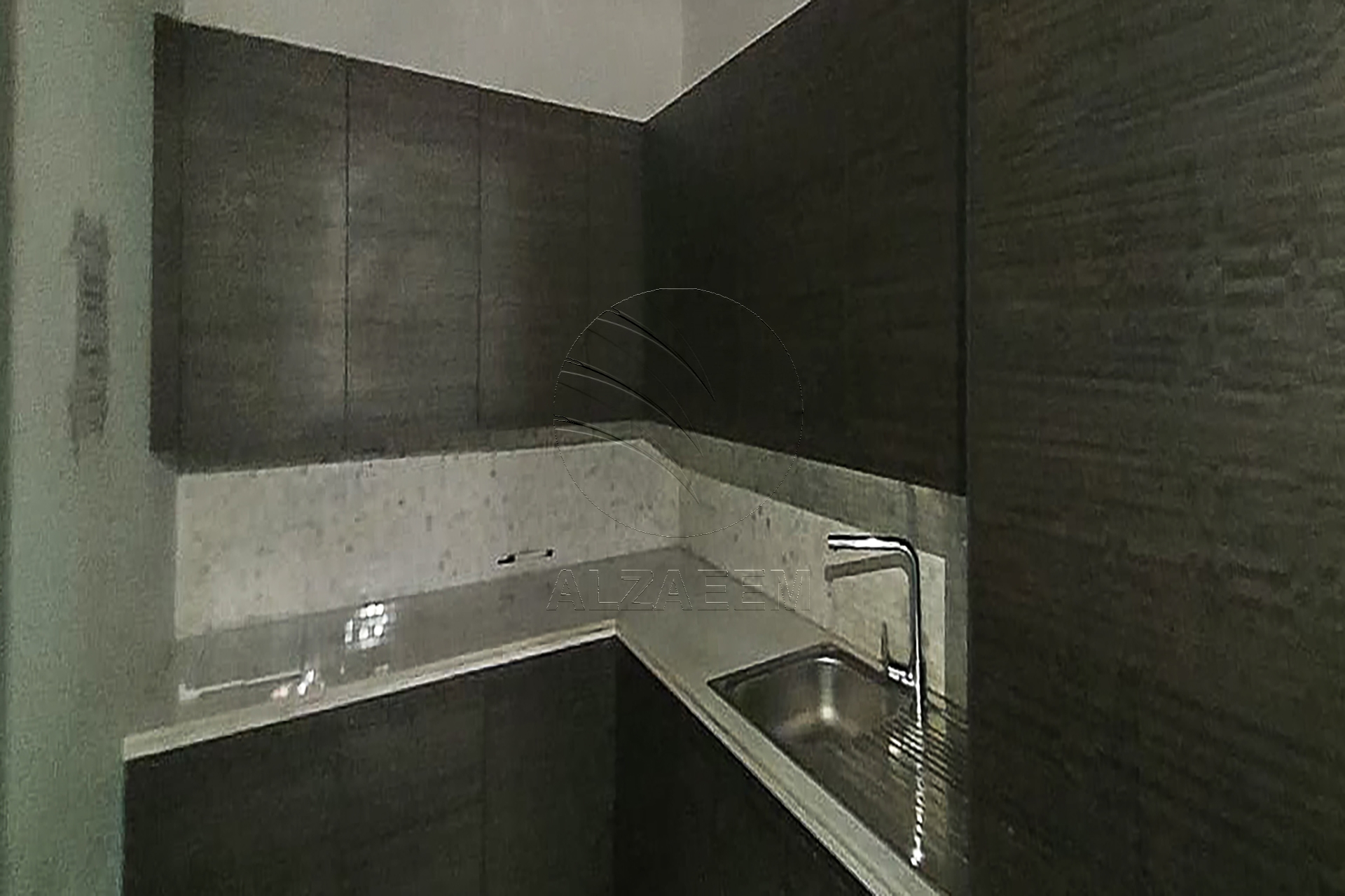 √ High-Level 2 Fitted Office Facing the Canal √