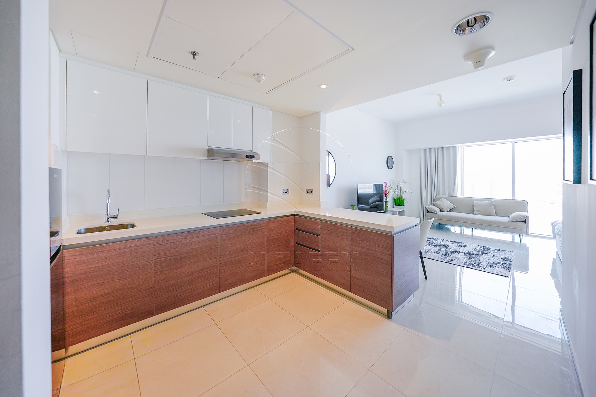 FURNISHED High Lvl Partial Canal View! 4 Payments