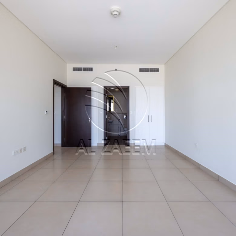 √Vacant! | Higher Level | Community View√