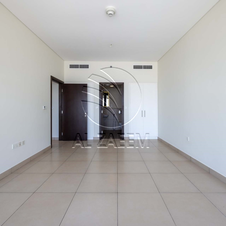 √Vacant! | Higher Level | Community View√