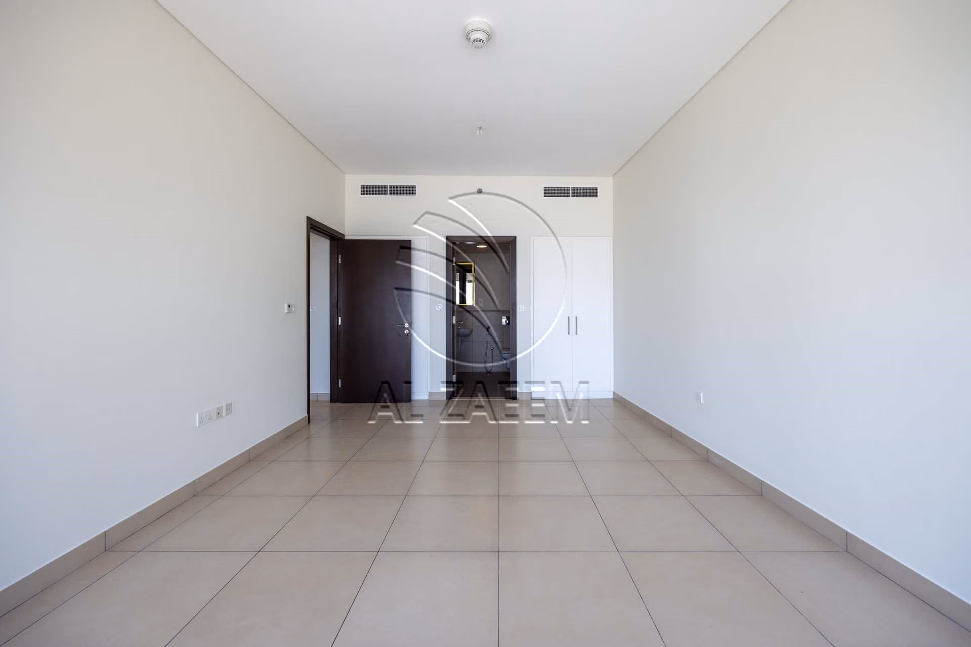 √Vacant! | Higher Level | Community View√