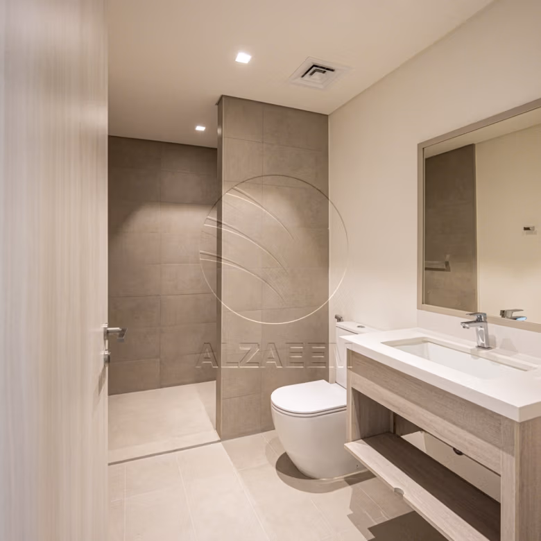 √VACANT| New Family Home | End Unit√