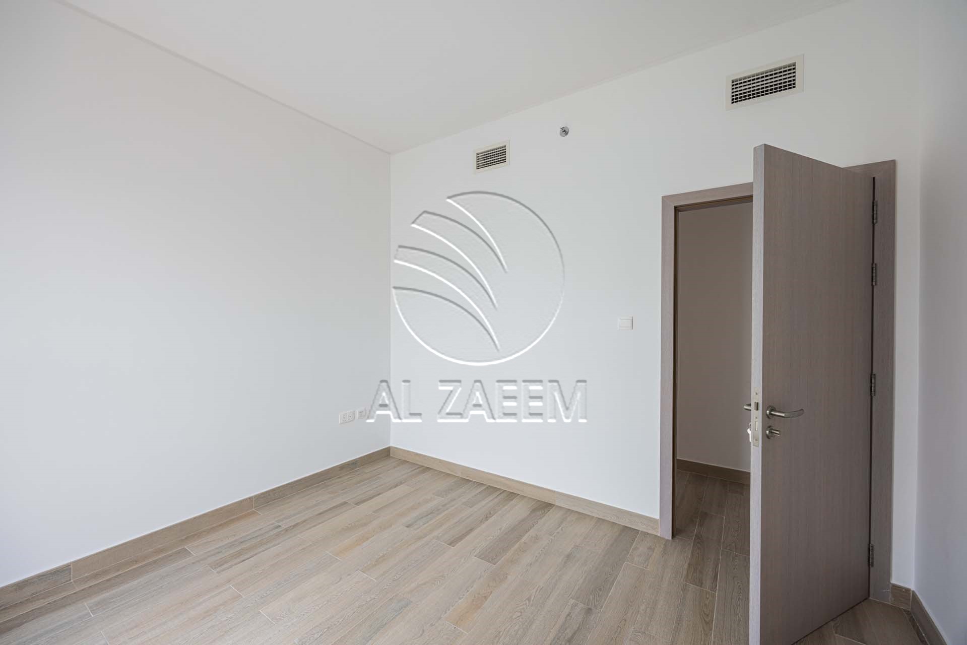 Full Canal View | 4 Payments | High Floor | VACANT