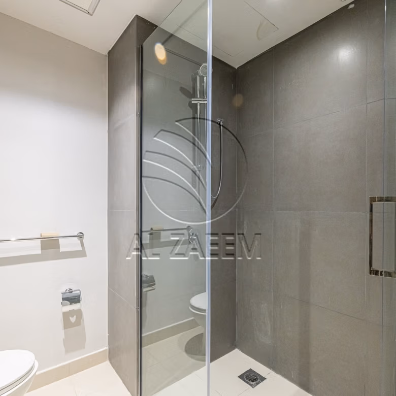 VACANT 3BR | Partial Sea View | High Level