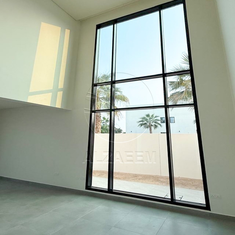 Single Row | Duplex 4BR Villa 4XS | Corner Unit
