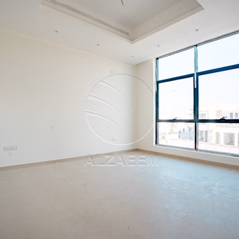 Near Hand Over! Single Row Villa | High Ceiling