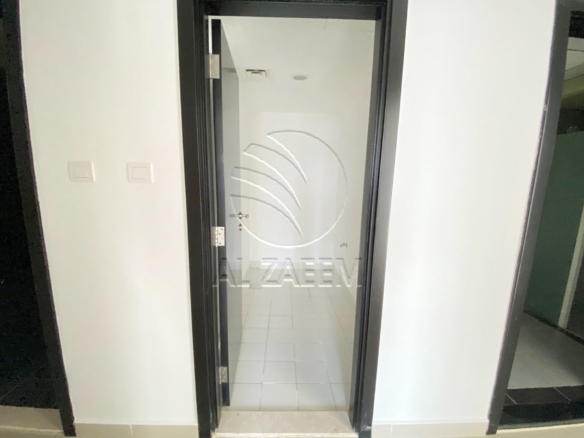 √Vacant ! Community View | Mid Level√