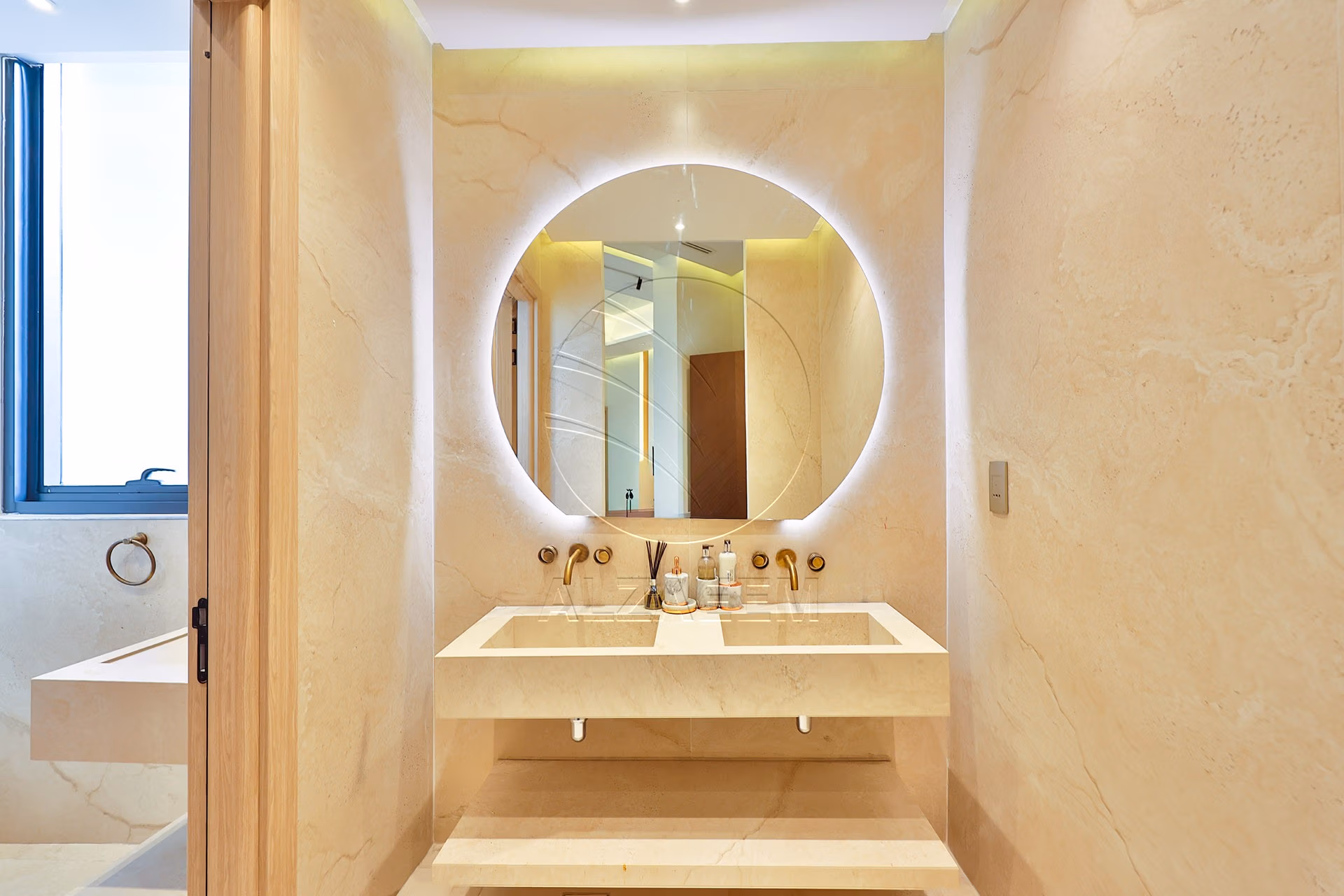 √ Single Row End | High Ceiling | Luxury Living √