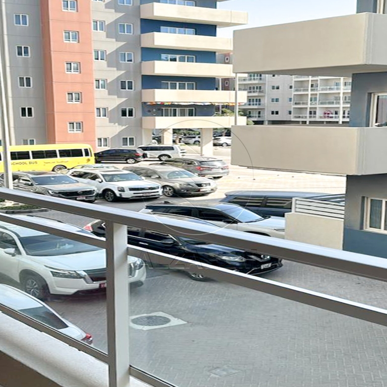√ Furnished | VACANT | Easy Access to Amenities √