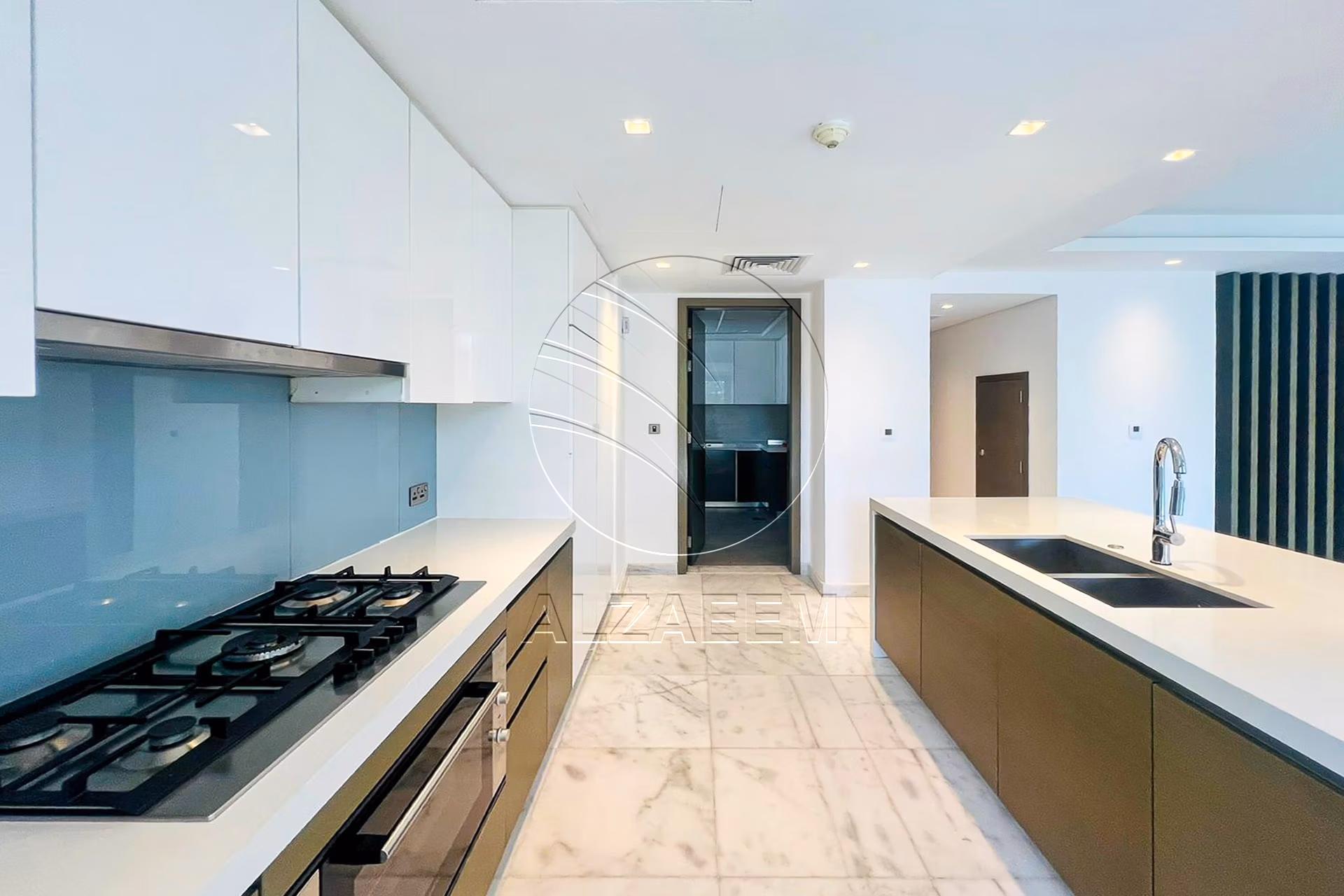 Corner | Single Row | Type 4F | Pool + Golf view