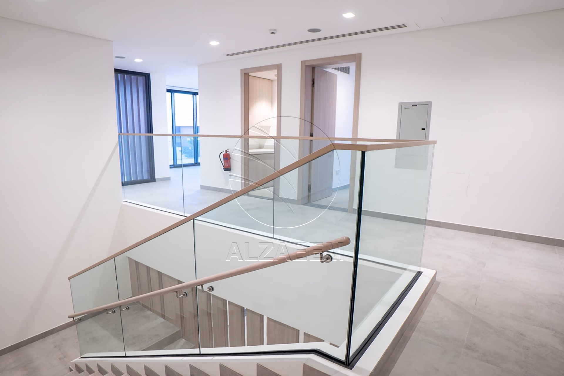 High Quality Upgraded Villa | Single Row | VACANT