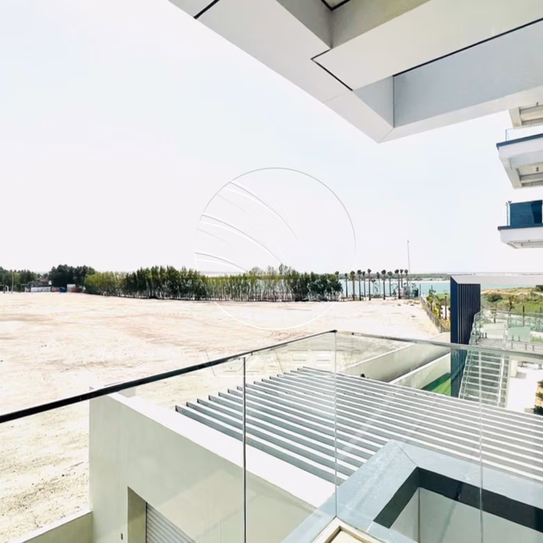 HOT DEAL | Partial Sea and Golf | Move-in Ready