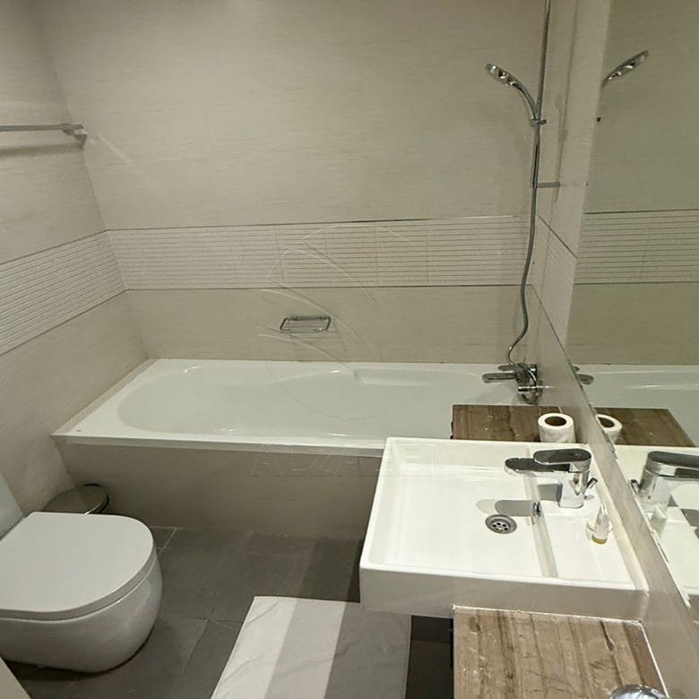 LUXURIOUSLY FURNISHED! Vacant | Up to 3 Payments