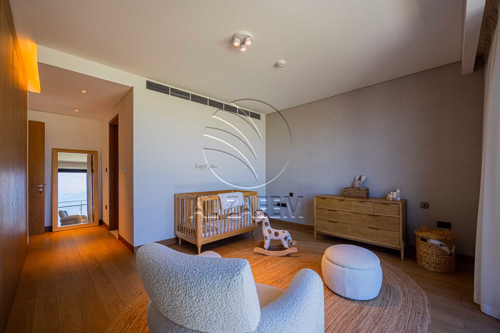 √1005 Sqm Plot! High Ceiling | Single Row Corner √