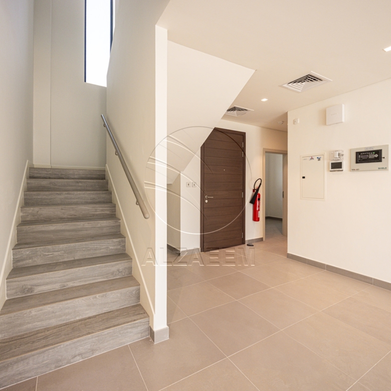 VACANT 3BR TH | Prime Location | NEW Family Home!