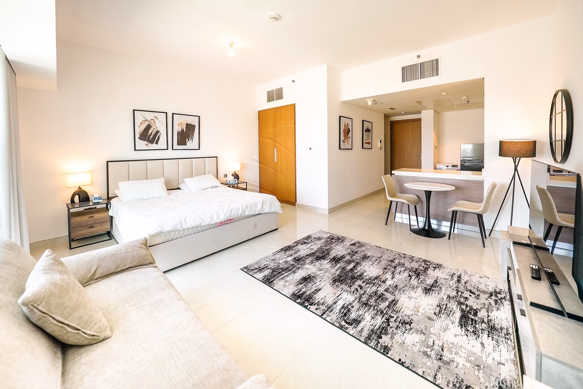 √ EXCLUSIVE + VACANT! Elegantly Furnished Studio √
