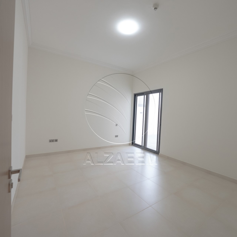 √Corner Unit | 5BR Villa with Pod | 2 Majlis√