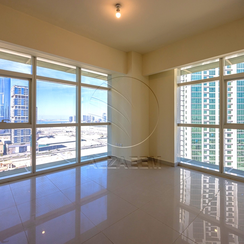 √ Exclusive | VACANT | Corner 2+S | 4 Payments √
