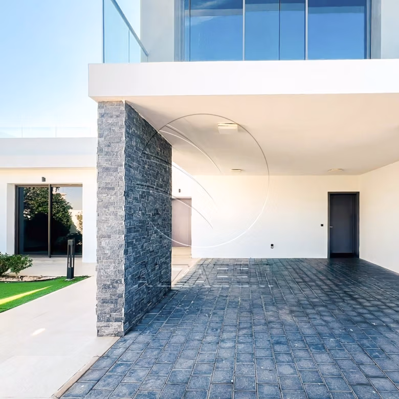 Corner | Single Row | Type 4F | Pool + Golf view