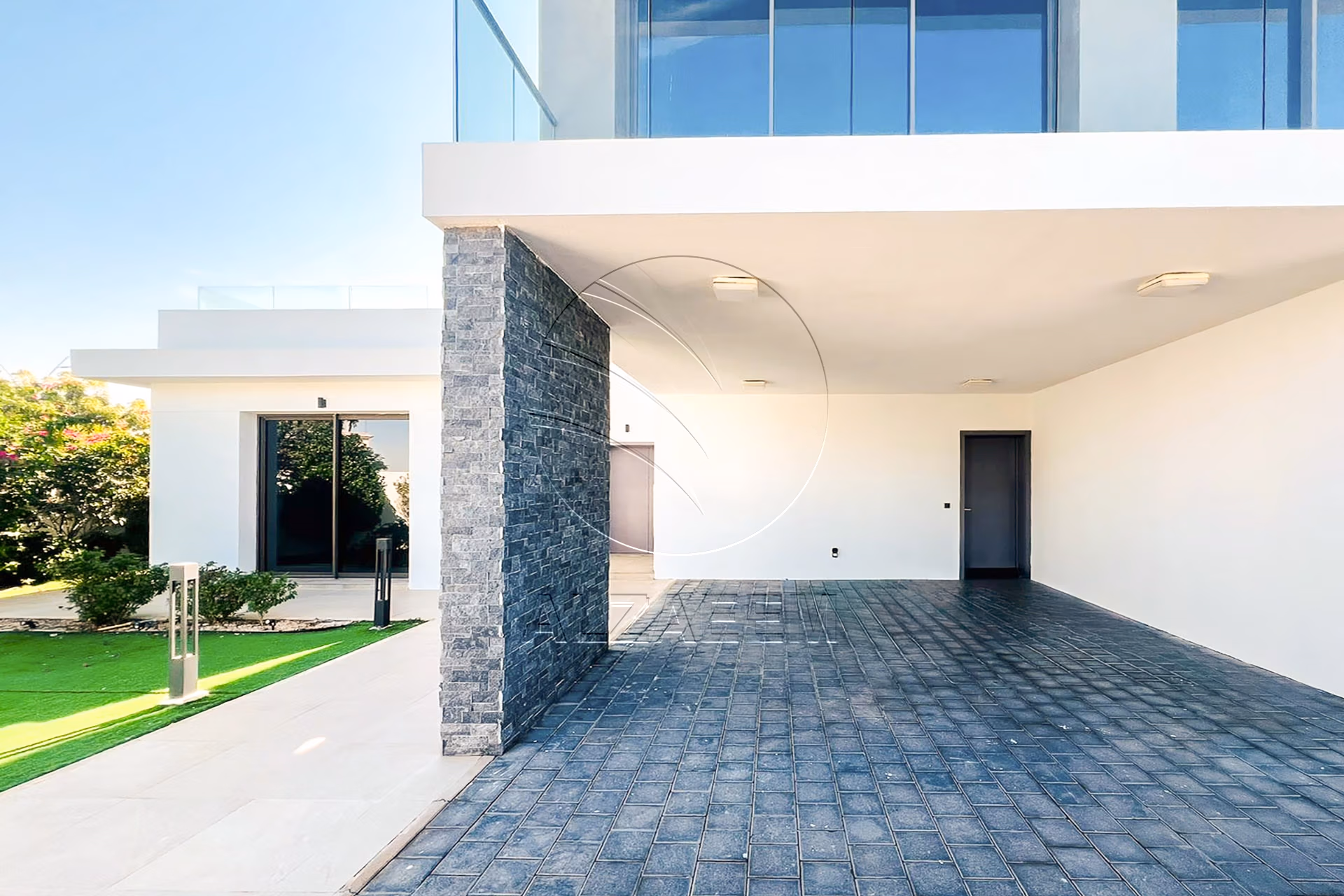 Corner | Single Row | Type 4F | Pool + Golf view