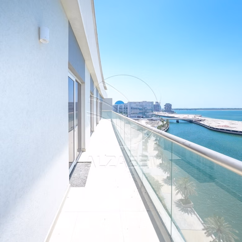 TOP FLOOR | Full Sea View | Move-in Ready