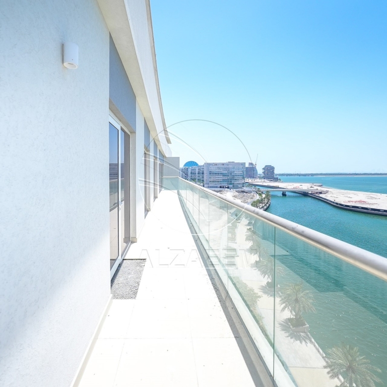 TOP FLOOR | Full Sea View | Move-in Ready