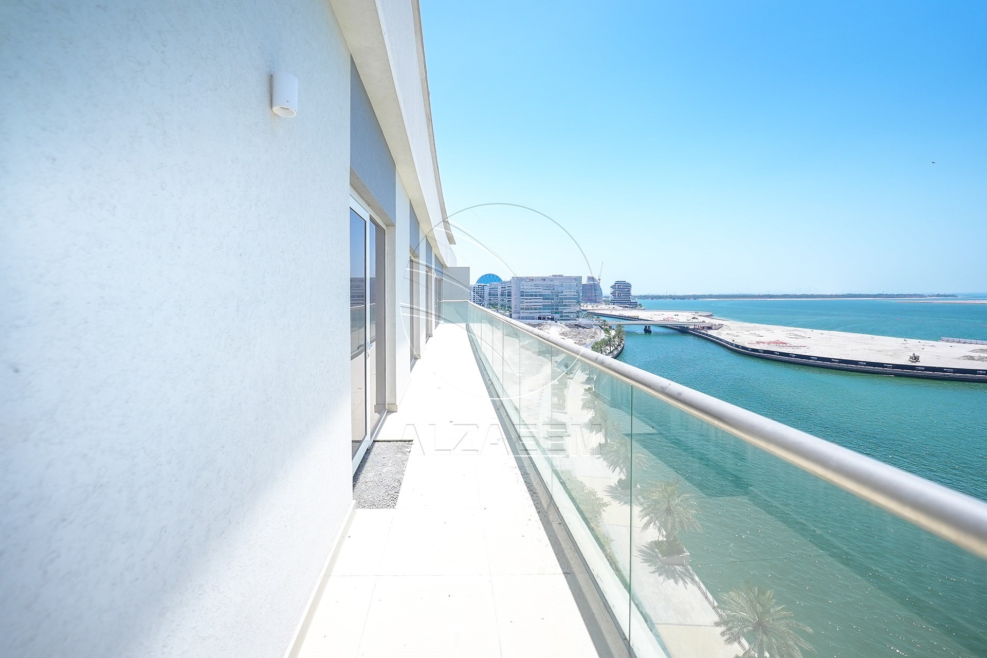 TOP FLOOR | Full Sea View | Move-in Ready