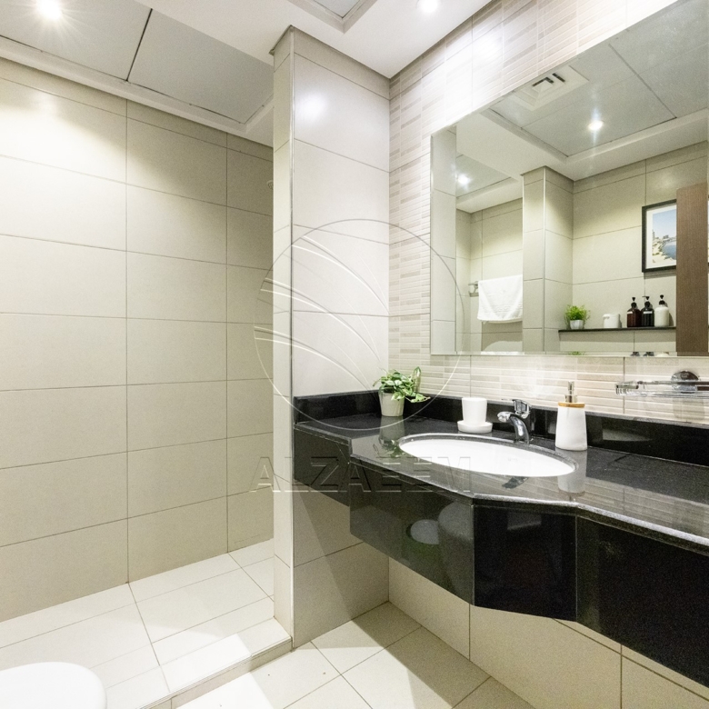 √Furnished! High Floor | Canal View | VACANT√